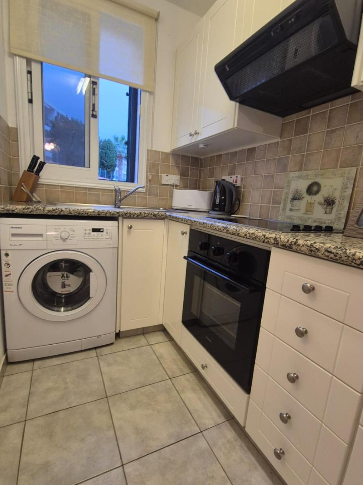 2 Bedroom Townhouse Lower Peyia Paphos Cyprus Exterior foto